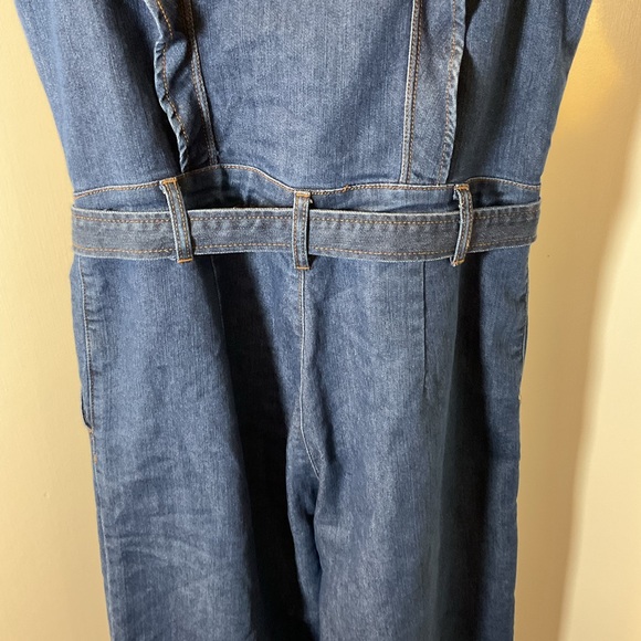 19. Tinseltown Blue Jumpsuit with Wide-Leg Palazzo Style Size Large - Picture 12 of 13